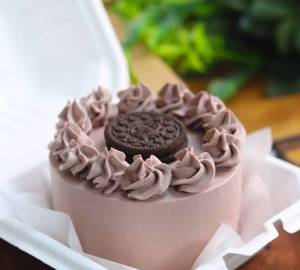 Eggless  Oreo Chocolate Bento Cake