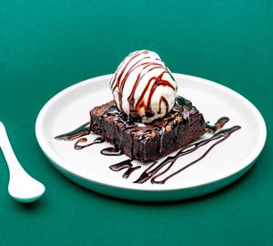 Walnut Brownie & Ice Cream