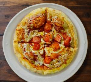 Tomato pizza