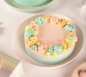 Butterscotch Bento Cake Eggless
