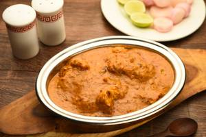 Chicken Reshmi Butter Masala