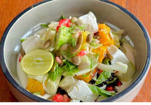 Quinoa Roast Pumpkin Salad (v)