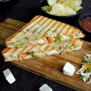 Achari Paneer Sandwich