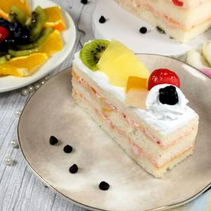 Tempting Fresh Fruit Pastry