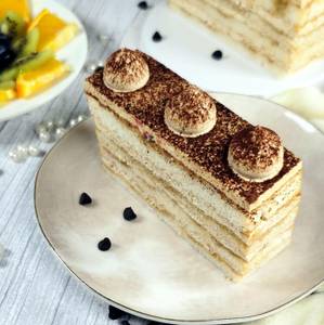 Luscious Tiramisu Pastry