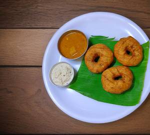 Medu Vada (3 Pcs)