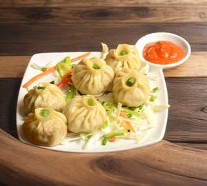 Veg mushroom steam momos [6 pcs]