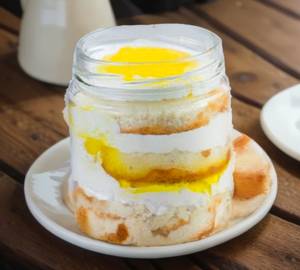 Pineapple Jar Cake [1 Jar, 1 Piece]