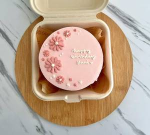 Strawberry Eggless   Bento Cake