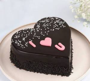 Eggless   Heart Shape Love Theme Cake