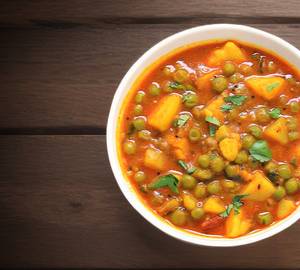 Aloo matar gravy