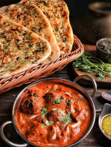 Butter Chicken+2 Lachaa Prantha+papad