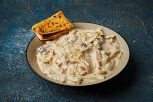 Fettuccine Alfredo With Mushroom & Truffle Oil