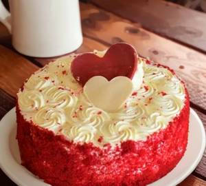 Eggless   Red Velvet Cream Cake