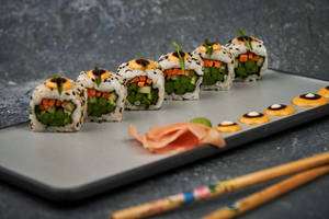 Smoked Pepper Sauce Sushi 6pcs
