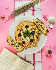 Pink Sauce Pasta