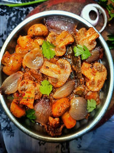 Mushroom Do Pyaza