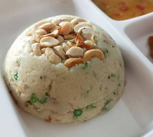 Rava upma (contains cashew)