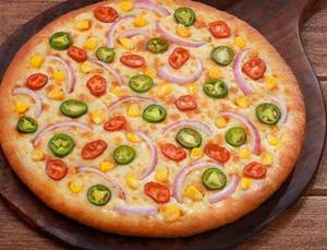 Deluxe veg pizza 8.5 inch