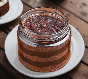Chocolate Jar Cake