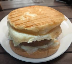 Deluxe Chicken Burger