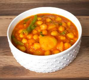 Aloo chole       