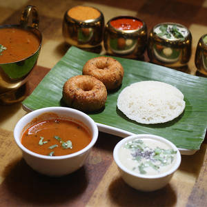 Idli Vada