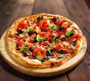 Veg garden pizza