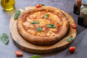 Classic Italian Margherita Pizza 7" [300 Gms]
