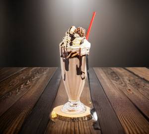 Ferrero Rocher Milkshake [300 Ml]