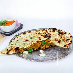 Paneer Stuffed Naan