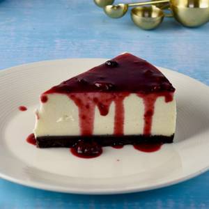 Raspberry Compote + Exquisite New York Cheesecake Slice