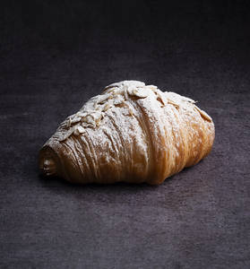 Almond Croissant [80 Gms]