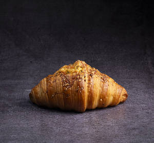 Jalapeno Cheese Croissant [80 Gms]
