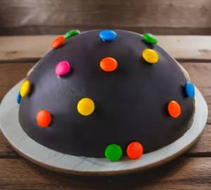 Eggless Chocolate  Round Pinata Cake
