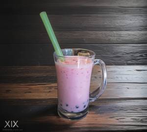 Cranberry Bubble Tea 