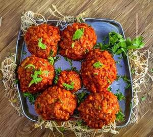 Schezwan Momos (10 Pices)