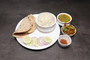 Gobhi Aloo Special Thali