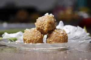 Pandhari Laddu