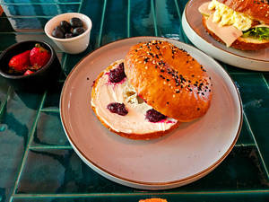 Berry Cream Cheese Bagel