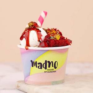Red Velvet Berry Sundae