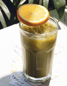 Iced Matcha Detox (15 Calories)
