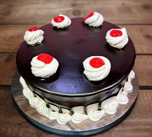 Black Forest Supreme Cake (eggless)