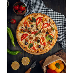 Garden Delight Pizza (Medium)