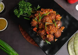 Veg Manchurian Dry 4 Pieces |500 Ml Box|