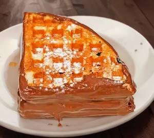 Milk chocolate waffle