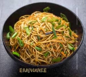 Egg hakka noodles