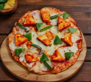 Special Cheese Capsicum Pizza with Italian pink sauce