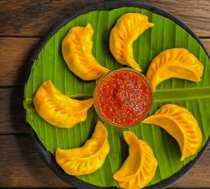 Cheese Corn Momos (6 pcs) Steam