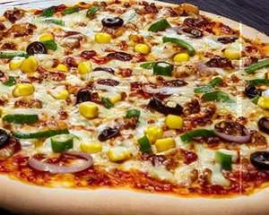 Chicken corn cheese pizza